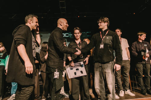 Siegerehrung 4 PLATZ CUTTINGCURVES band Xost FINALE 20251123 Noemi Mueller IMG 8682