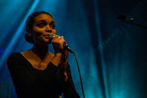 20211106bandxost kammgarn Alice in Ordnung Raphael Müller 0297 1024x683