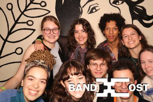 2023 11 25 8280621894412