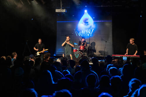 20231125 bandxost final Kronov Raphael Müller 0835